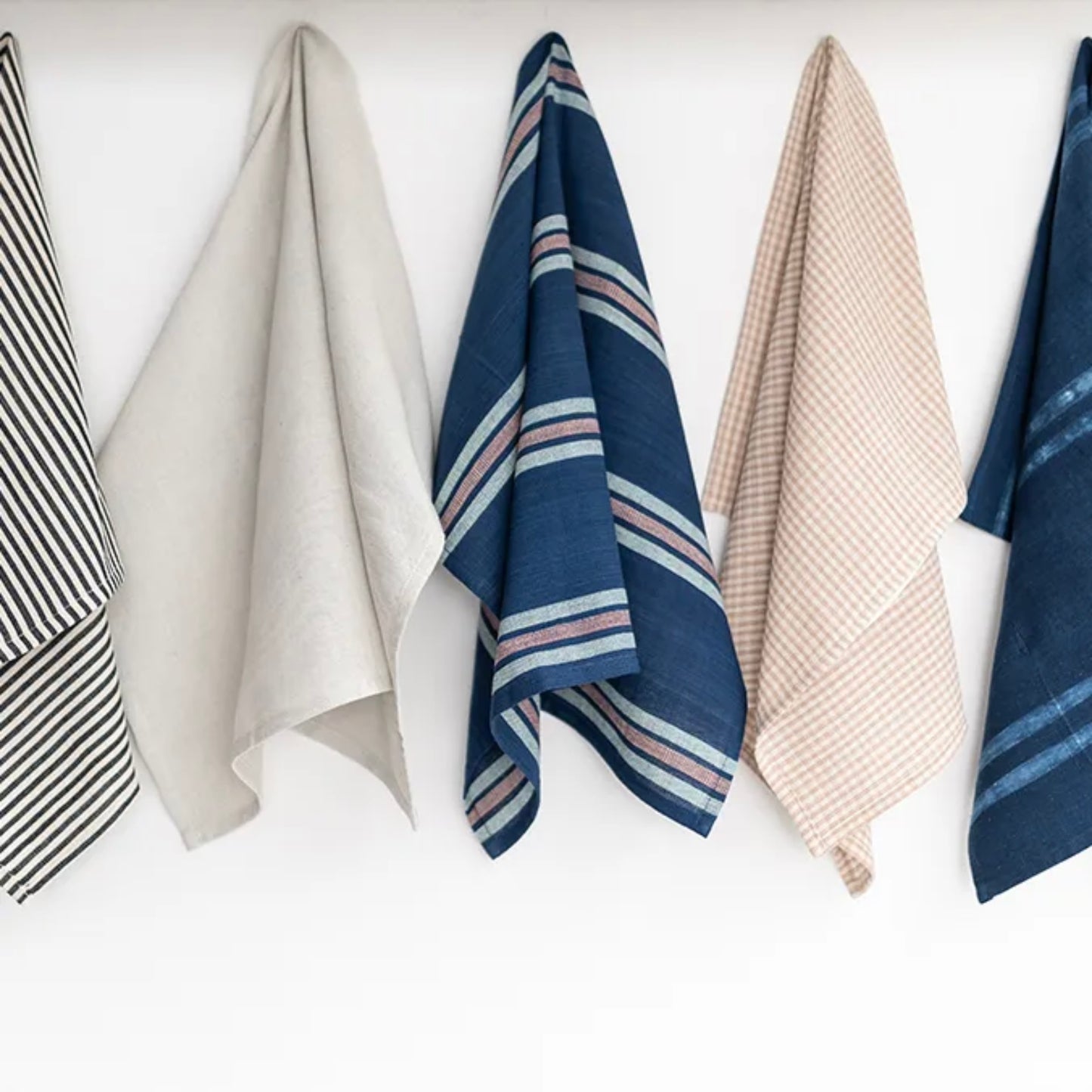 Tensira Hand Towel