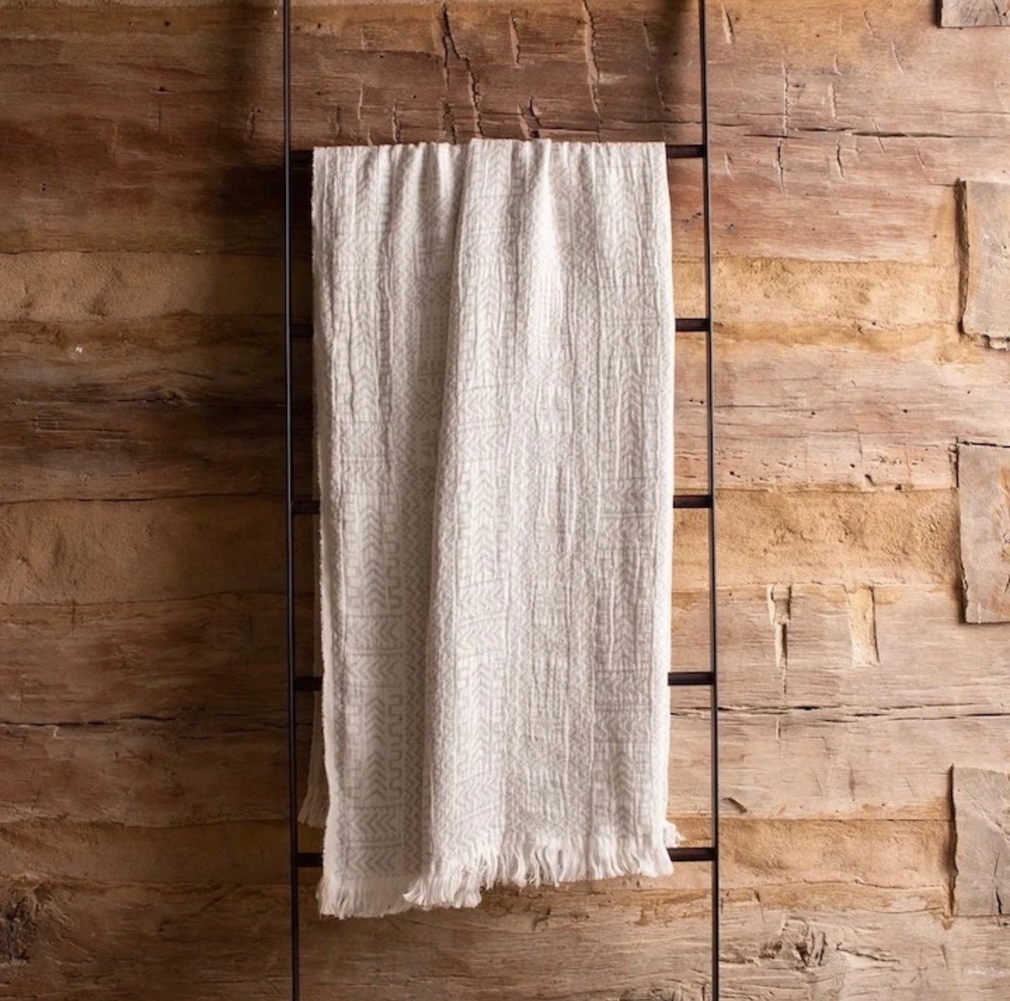 Akka Throw