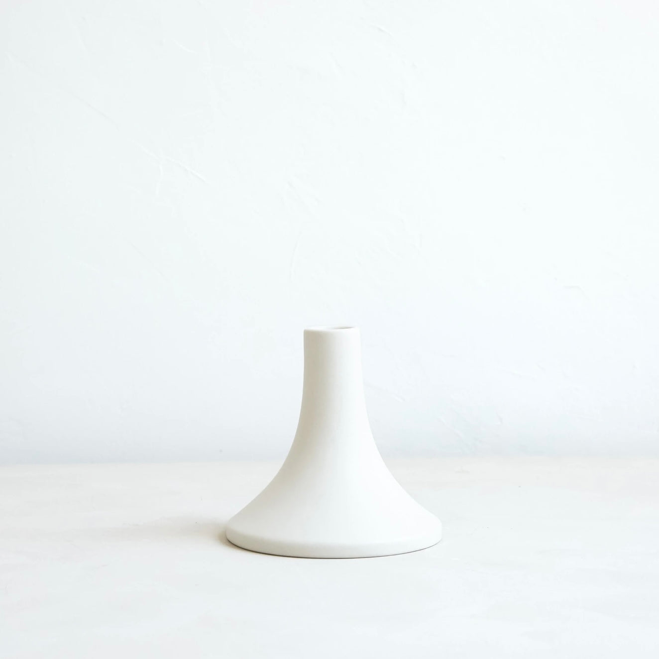 Grand Ceramic Taper Holder