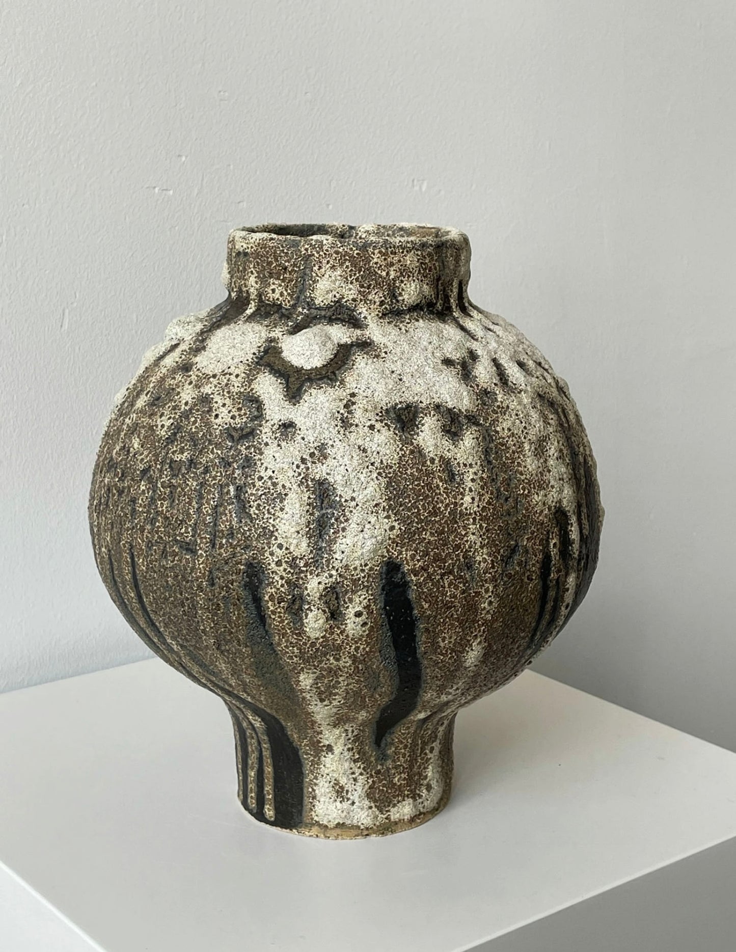 Short Moon Jar
