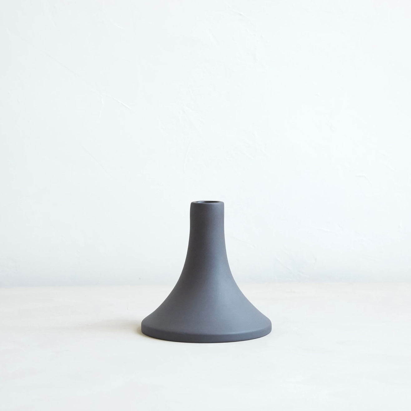 Grand Ceramic Taper Holder