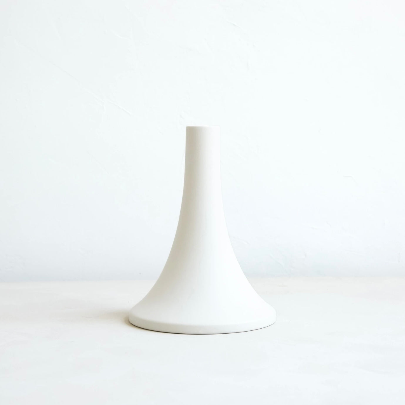 Grand Ceramic Taper Holder