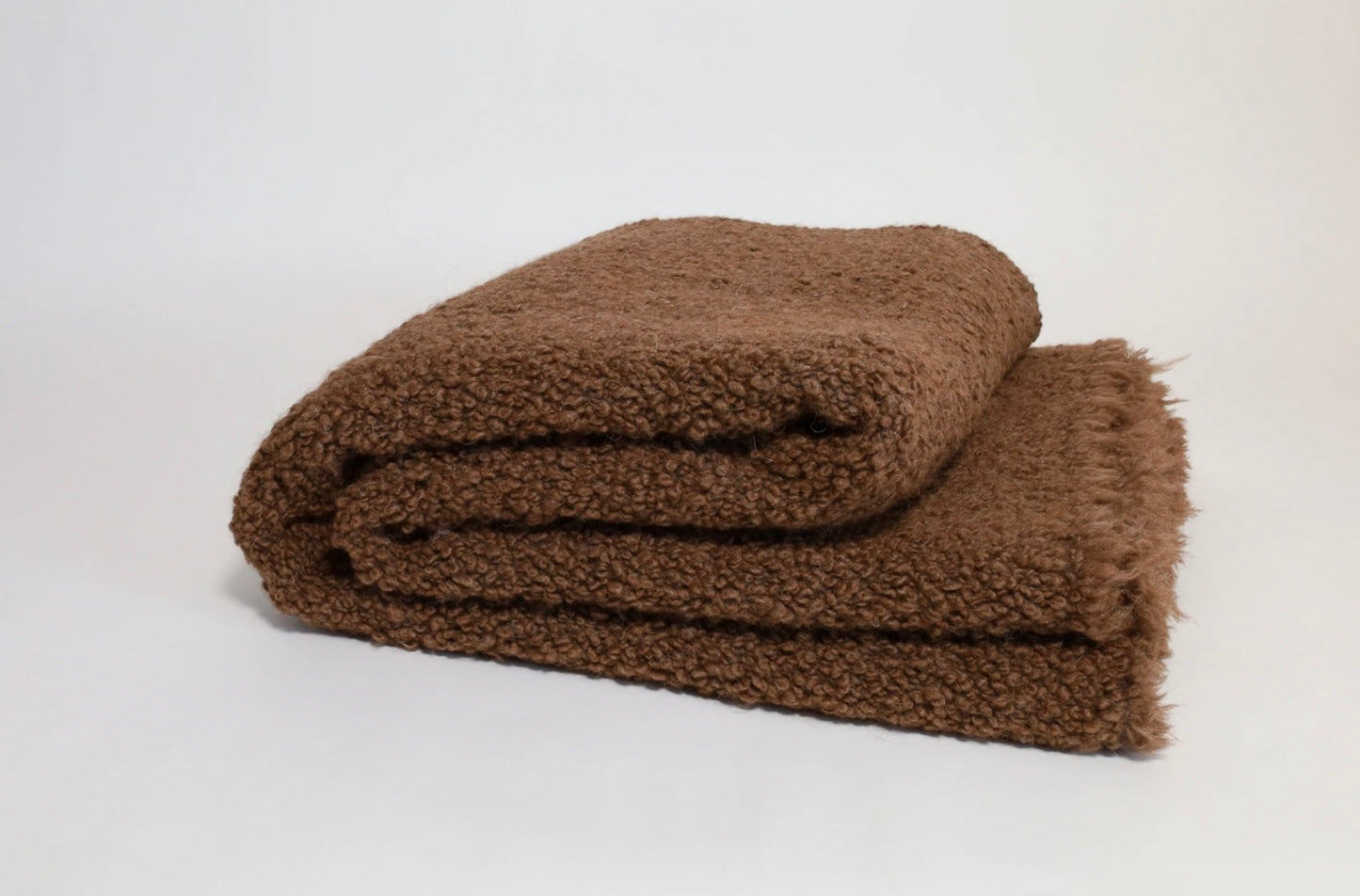 Kurlisuri Throw
